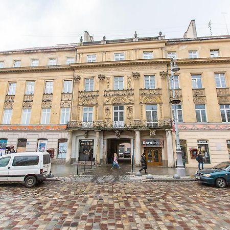 Австрійська Квартира В Центрі На Вулиці Михальчука 5 Lviv Bagian luar foto
