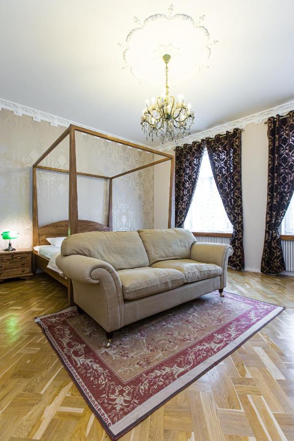 Австрійська Квартира В Центрі На Вулиці Михальчука 5 Lviv Bagian luar foto