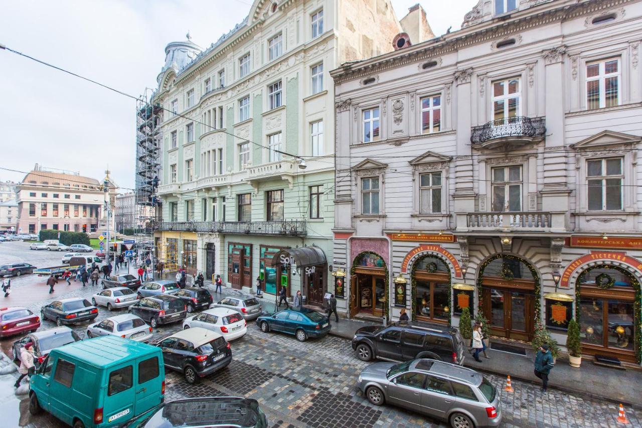 Австрійська Квартира В Центрі На Вулиці Михальчука 5 Lviv Bagian luar foto
